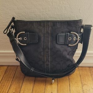 Coach Signature Jacquard Soho Shoulder Bag Vintage EUC